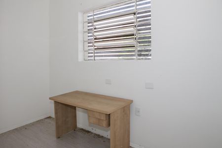 Casa à venda com 230m², 3 quartos e 2 vagas Casa à venda com 230m², 3 quartos e 2 vagasCasa 3 - Sala Comercial