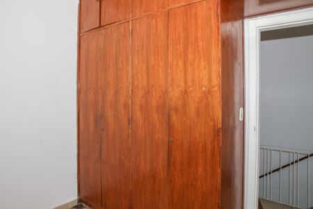 Casa à venda com 230m², 3 quartos e 2 vagas Casa à venda com 230m², 3 quartos e 2 vagasQuarto 2