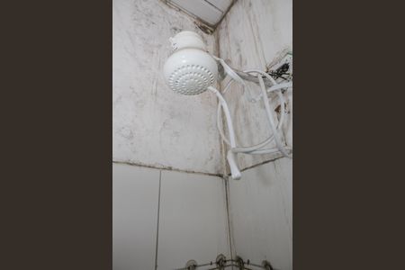 Casa à venda com 230m², 3 quartos e 2 vagas Casa à venda com 230m², 3 quartos e 2 vagasBanheiro