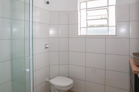 Casa à venda com 230m², 3 quartos e 2 vagas Casa à venda com 230m², 3 quartos e 2 vagasBanheiro