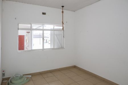 Casa à venda com 230m², 3 quartos e 2 vagas Casa à venda com 230m², 3 quartos e 2 vagasSala