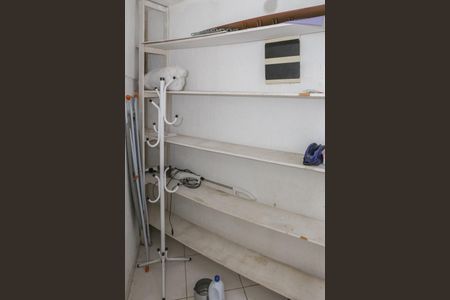 Casa à venda com 230m², 3 quartos e 2 vagas Casa à venda com 230m², 3 quartos e 2 vagasCasa 2 - Suíte