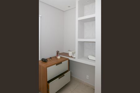 Casa à venda com 230m², 3 quartos e 2 vagas Casa à venda com 230m², 3 quartos e 2 vagasCasa 3 - Sala Comercial