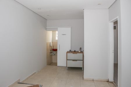 Casa à venda com 230m², 3 quartos e 2 vagas Casa à venda com 230m², 3 quartos e 2 vagasCasa 3 - Sala Comercial