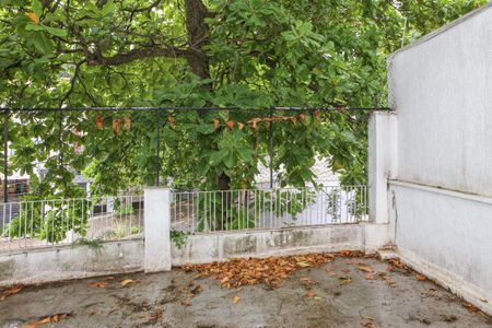 Casa à venda com 230m², 3 quartos e 2 vagas Casa à venda com 230m², 3 quartos e 2 vagasVista do Quarto 2