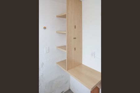 Casa à venda com 230m², 3 quartos e 2 vagas Casa à venda com 230m², 3 quartos e 2 vagasQuarto de Serviço