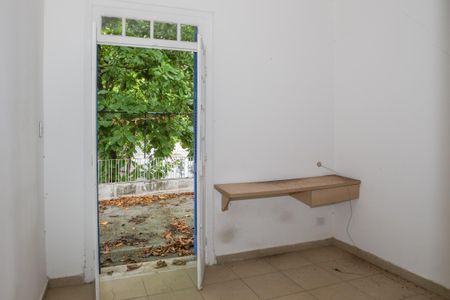 Casa à venda com 230m², 3 quartos e 2 vagas Casa à venda com 230m², 3 quartos e 2 vagasQuarto 2