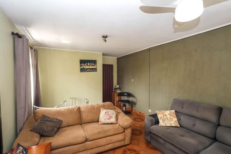 Casa à venda com 125m², 3 quartos e 1 vaga Casa à venda com 125m², 3 quartos e 1 vagaSala