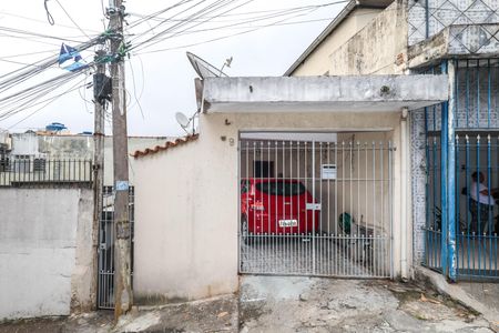 Casa à venda com 125m², 3 quartos e 1 vaga Casa à venda com 125m², 3 quartos e 1 vagaFachada