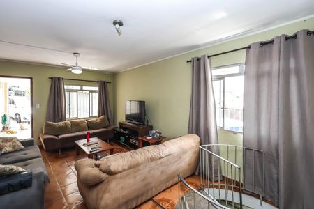 Sala de casa à venda com 3 quartos, 125m² em Jardim Santa Emilia, São Paulo