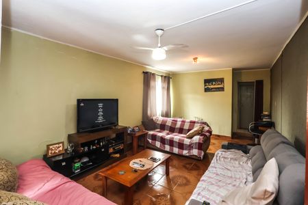 Sala de casa à venda com 3 quartos, 125m² em Jardim Santa Emilia, São Paulo