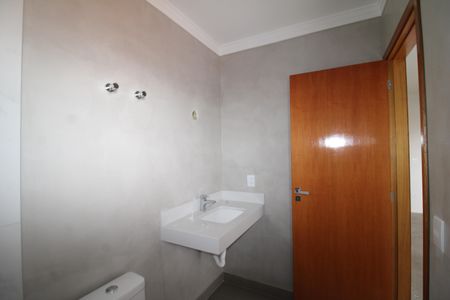 Casa à venda com 150m², 3 quartos e 2 vagasQuarto 1 - Banheiro