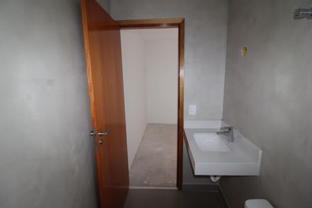 Casa à venda com 170m², 3 quartos e 2 vagasQuarto 2 - Banheiro