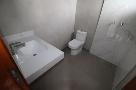 Casa à venda com 170m², 3 quartos e 2 vagasQuarto 3 - Varanda
