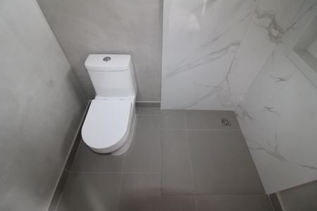 Casa à venda com 170m², 3 quartos e 2 vagasQuarto 3 - Varanda