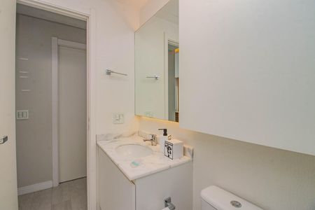 Apartamento à venda com 65m², 2 quartos e 2 vagas Apartamento à venda com 65m², 2 quartos e 2 vagasBanheiro Social