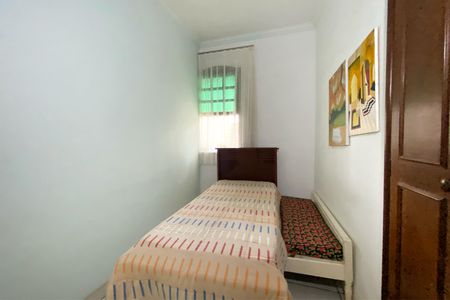 Casa à venda com 224m², 4 quartos e 4 vagas Casa à venda com 224m², 4 quartos e 4 vagasQuarto 3