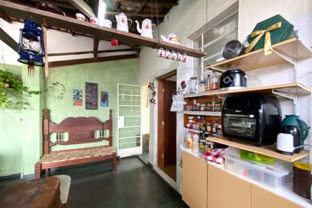 Casa à venda com 224m², 4 quartos e 4 vagas Casa à venda com 224m², 4 quartos e 4 vagasCopa