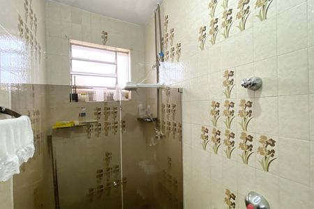 Casa à venda com 224m², 4 quartos e 4 vagas Casa à venda com 224m², 4 quartos e 4 vagasBanheiro da Suíte 1