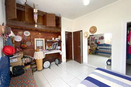 Casa à venda com 224m², 4 quartos e 4 vagas Casa à venda com 224m², 4 quartos e 4 vagasSuite 1