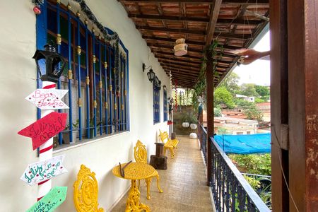 Varanda Frente de casa para alugar com 4 quartos, 224m² em Nova Floresta, Belo Horizonte