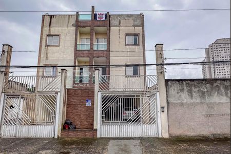 Apartamento à venda com 57m², 2 quartos e 1 vaga Apartamento à venda com 57m², 2 quartos e 1 vagaFachada