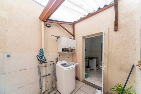 Apartamento à venda com 57m², 2 quartos e 1 vaga Apartamento à venda com 57m², 2 quartos e 1 vagaÁrea de Serviço