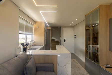 Sala/Cozinha de apartamento para alugar com 1 quarto, 36m² em Portão, Curitiba