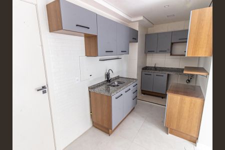 Apartamento para alugar com 35m², 2 quartos e sem vaga Apartamento para alugar com 35m², 2 quartos e sem vagaCozinha e Área de Serviço