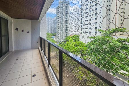 Apartamento para alugar com 102m², 3 quartos e 2 vagasvaranda