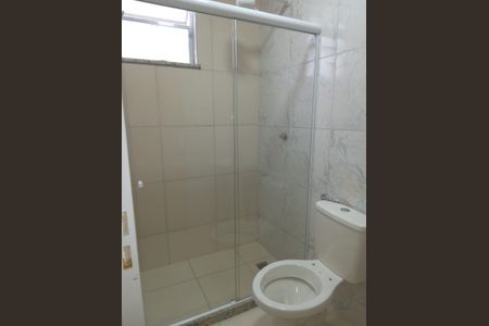 Banheiro de kitnet/studio para alugar com 1 quarto, 35m² em Lins de Vasconcelos, Rio de Janeiro