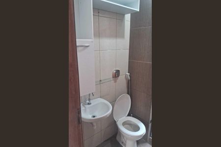 Banheiro de kitnet/studio para alugar com 1 quarto, 35m² em Lins de Vasconcelos, Rio de Janeiro