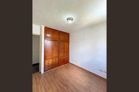 Quarto 1 de apartamento para alugar com 2 quartos, 55m² em Jardim Previdencia, São Paulo