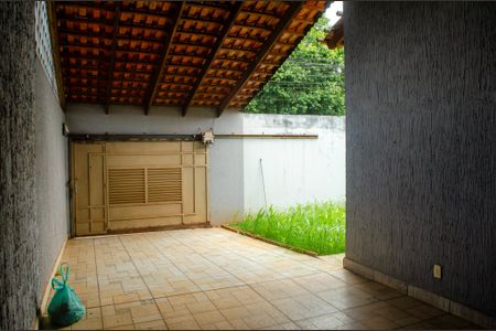 Casa para alugar com 230m², 4 quartos e 3 vagas
