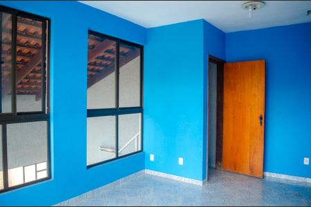 Casa para alugar com 230m², 4 quartos e 3 vagas