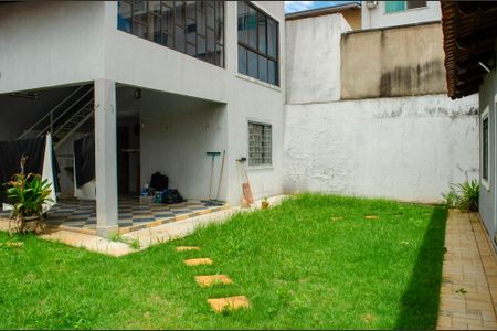 Casa para alugar com 230m², 4 quartos e 3 vagas