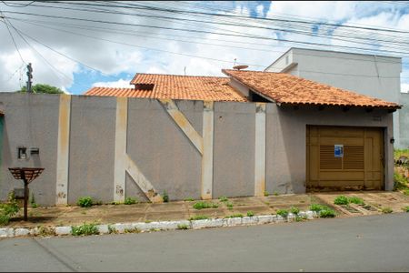 Casa para alugar com 230m², 4 quartos e 3 vagas