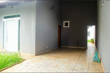 Casa para alugar com 230m², 4 quartos e 3 vagas