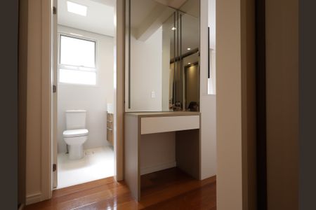 Apartamento à venda com 130m², 3 quartos e 2 vagasCloset da suíte