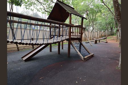 Apartamento à venda com 130m², 3 quartos e 2 vagasÁrea comum - Playground