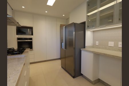 Apartamento à venda com 130m², 3 quartos e 2 vagasCozinha