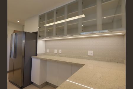 Apartamento à venda com 130m², 3 quartos e 2 vagasCozinha