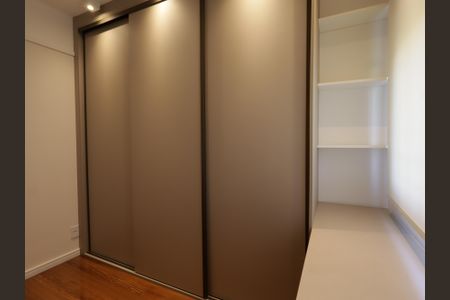 Apartamento à venda com 130m², 3 quartos e 2 vagasQuarto 1