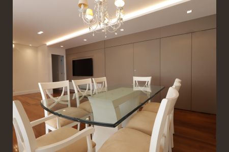 Apartamento à venda com 130m², 3 quartos e 2 vagasSala