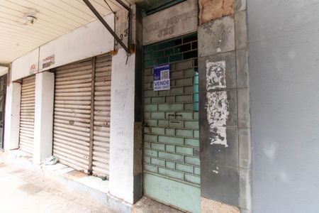 Casa à venda com 600m², 2 quartos e sem vagaPlaquinha 