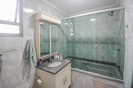 Apartamento à venda com 146m², 4 quartos e 3 vagas Apartamento à venda com 146m², 4 quartos e 3 vagasBanheiro da Suíte