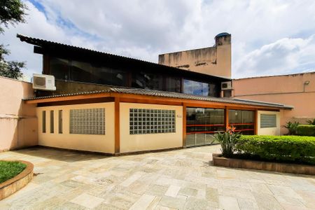 Apartamento à venda com 146m², 4 quartos e 3 vagas Apartamento à venda com 146m², 4 quartos e 3 vagasÁrea comum - Salão de festas