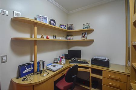 Apartamento à venda com 146m², 4 quartos e 3 vagas Apartamento à venda com 146m², 4 quartos e 3 vagasQuarto 2