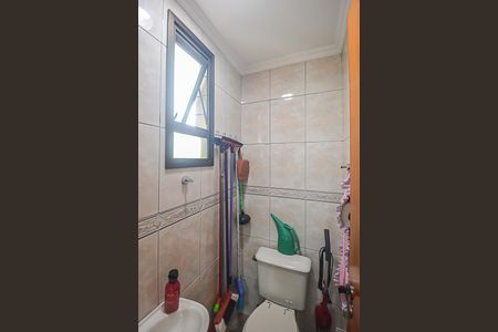 Apartamento à venda com 146m², 4 quartos e 3 vagas Apartamento à venda com 146m², 4 quartos e 3 vagasBanheiro de serviço
