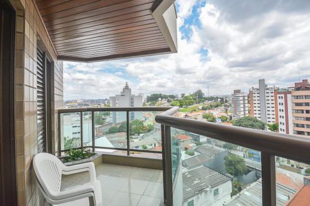 Apartamento à venda com 146m², 4 quartos e 3 vagas Apartamento à venda com 146m², 4 quartos e 3 vagasSacada do Quarto 1 e 2